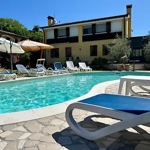 La Montagnola Bed & Breakfast